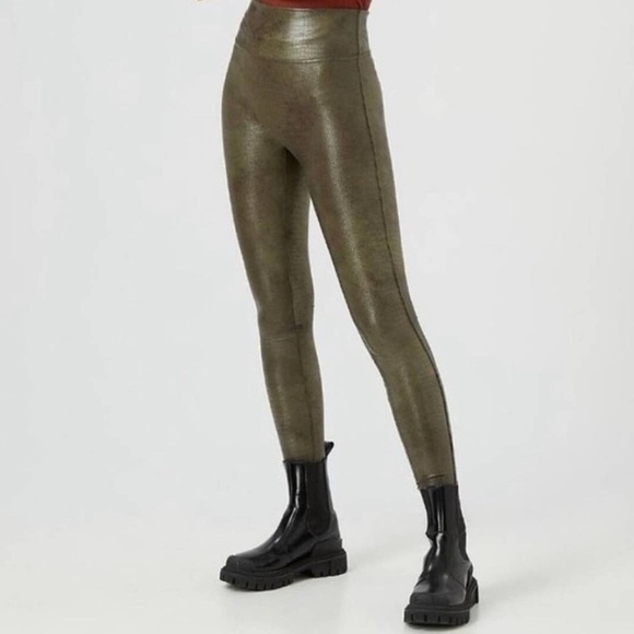 SPANX Faux Leather Croc Shine Leggings Small Darkened Olive 20303R NWOT - Picture 3 of 6